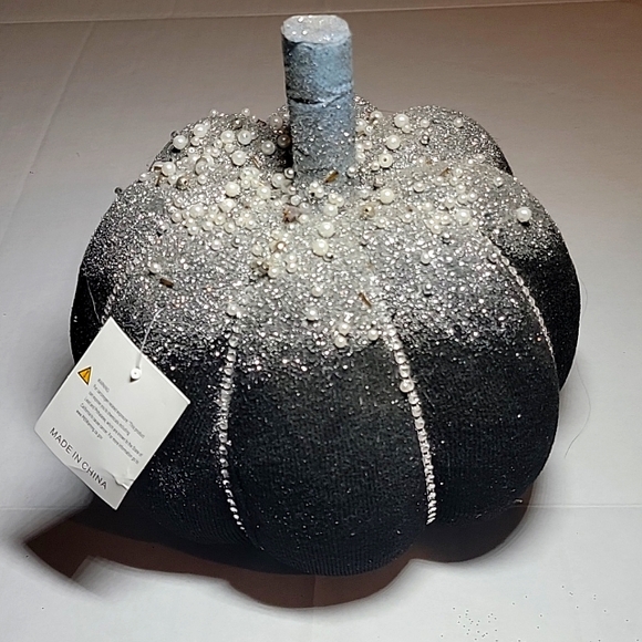 Sparkly Large Black pumpkin - Picture 1 of 3